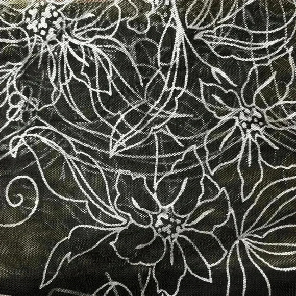 Wrap Scarf Sheer Floral Black & Silver - Picture 14 of 15